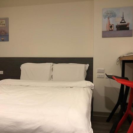 Yy Elleys Home Цзяоси Экстерьер фото