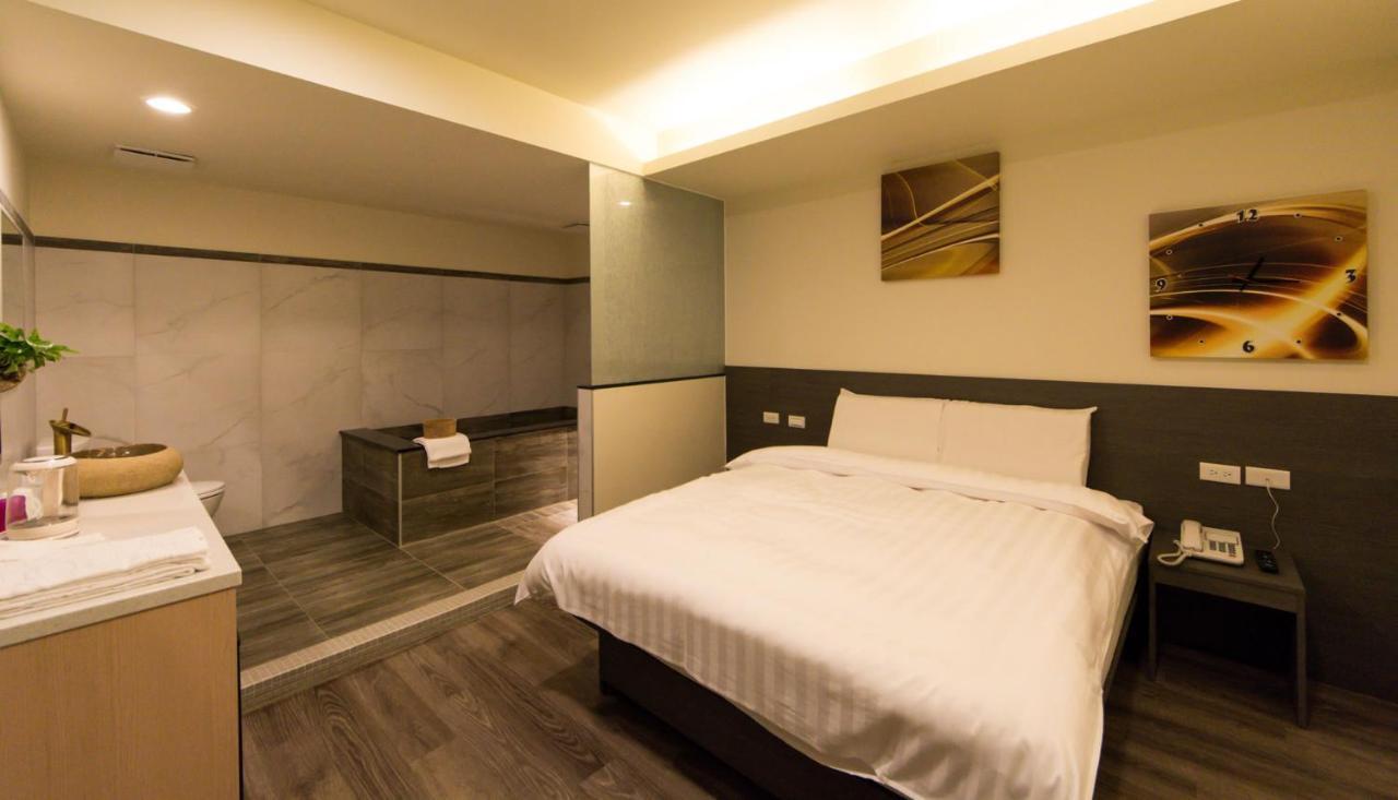 Yy Elleys Home Цзяоси Экстерьер фото