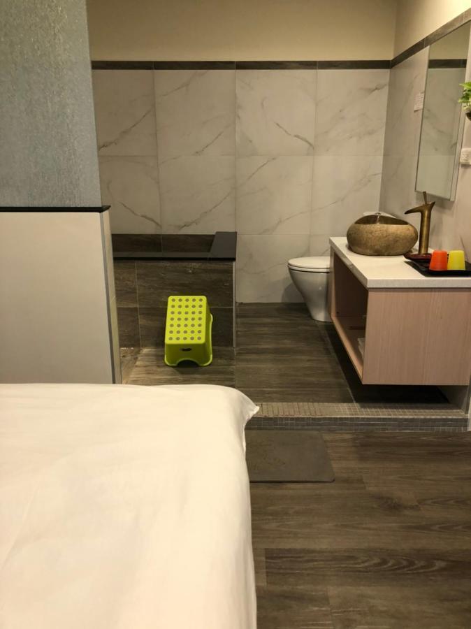 Yy Elleys Home Цзяоси Экстерьер фото